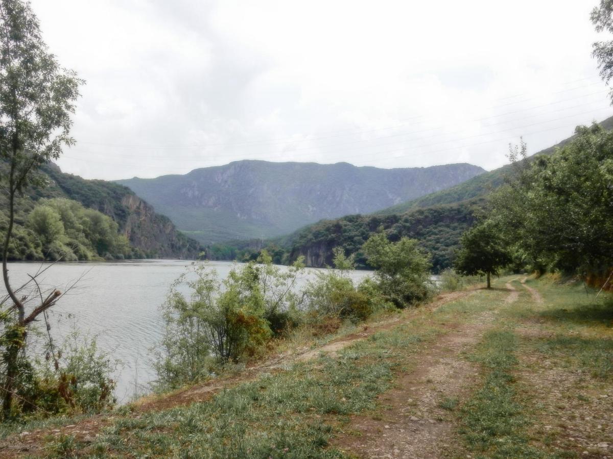 Apartamento Las Medulas Covas  Εξωτερικό φωτογραφία